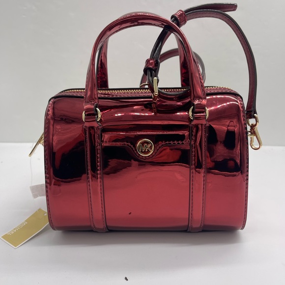 MICHAEL KORS Jet Set Sm Metallic Convertible Crossbody Duffle XBODY
Cherry
NWT - Picture 11 of 16